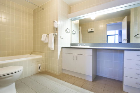 Lantern 1 Bedroom Balcony With Panoramic View - Tourism Townsville 12