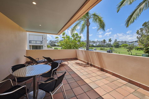 Waves Byron Bay - Tourism Townsville 31