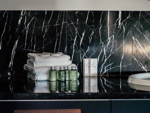 Waves Byron Bay - Tourism Townsville 17