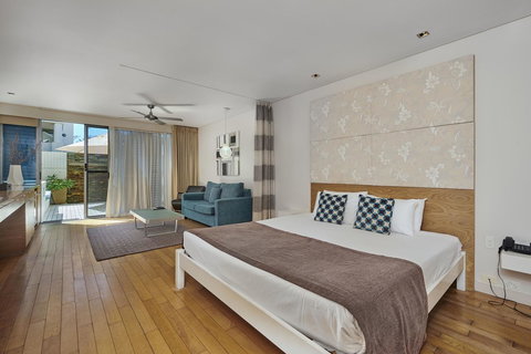 Waves Byron Bay - Tourism Townsville 42