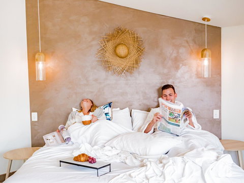 Waves Byron Bay - Tourism Townsville 5