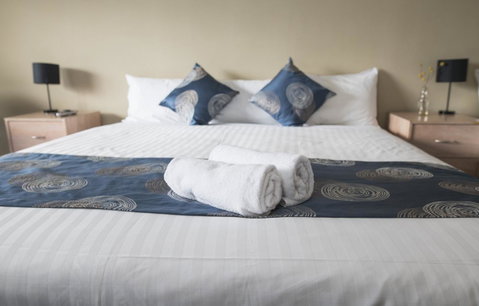 Banjo Paterson Inn - Tourism Townsville 14