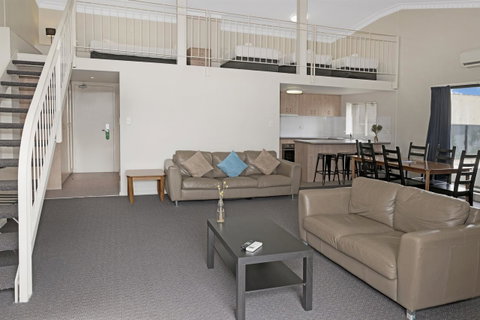 Banjo Paterson Inn - Tourism Townsville 28