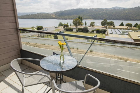 Banjo Paterson Inn - Tourism Townsville 3