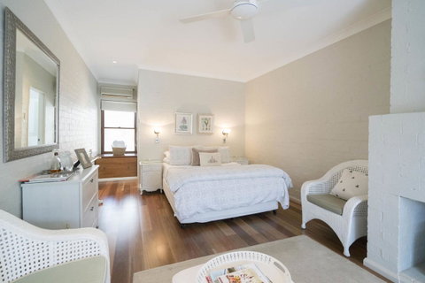 Thistle Hill Guesthouse - Walk To Many Wineries And Restaurants - Tourism Townsville 43