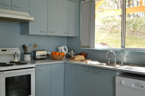 Bundle Hill Cottages - Tourism Townsville 32