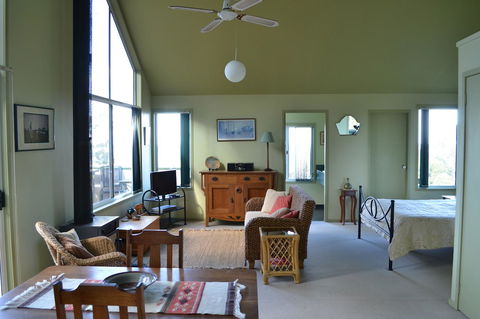 Bundle Hill Cottages - Tourism Townsville 44