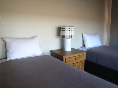 Hunter Oasis - Tourism Townsville 1