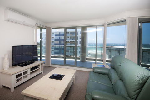 Sails Apartments - Tourism Townsville 18
