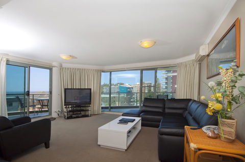 Sails Apartments - Tourism Townsville 16