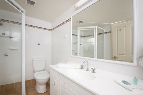 Sails Apartments - Tourism Townsville 13