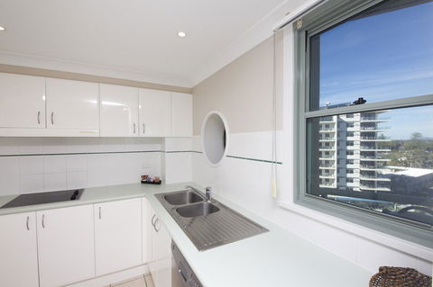 Sails Apartments - Tourism Townsville 7
