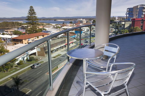 Sails Apartments - Tourism Townsville 9