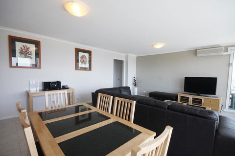 Sails Apartments - Tourism Townsville 21