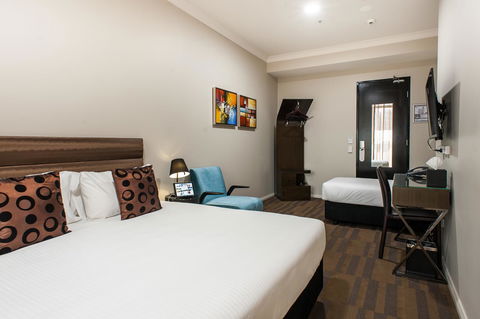 57Hotel - Tourism Townsville 4