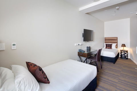 57Hotel - Tourism Townsville 10