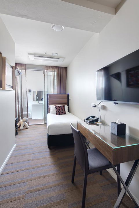 57Hotel - Tourism Townsville 11