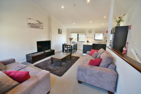 Aspen Creek 3 - Thredbo - Tourism Townsville 9