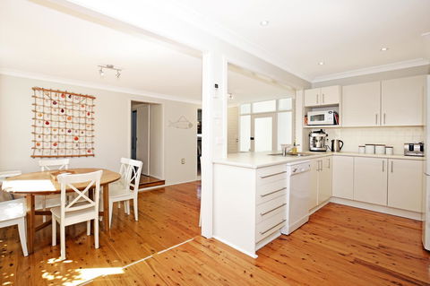 Hayes Beach House I Award Winner I 4 Mins To Beach - Tourism Townsville 5