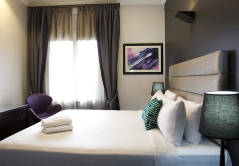Hotel Challis Potts Point - Tourism Townsville 1