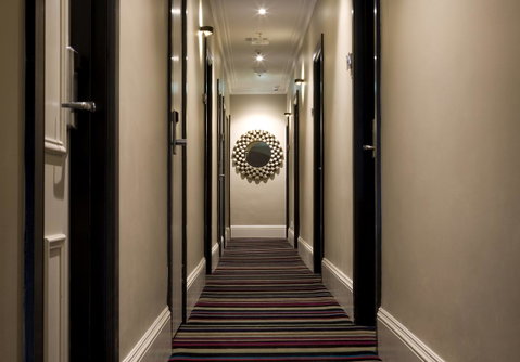 Hotel Challis Potts Point - Tourism Townsville 13