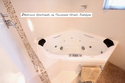 Full Circle Apartments - Tourism Townsville 27