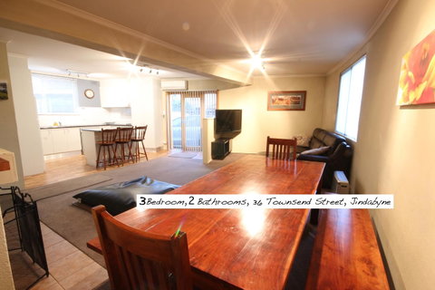 Full Circle Apartments - Tourism Townsville 10