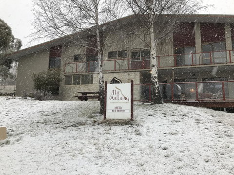 Yuki Inn Jindabyne - Tourism Townsville 0