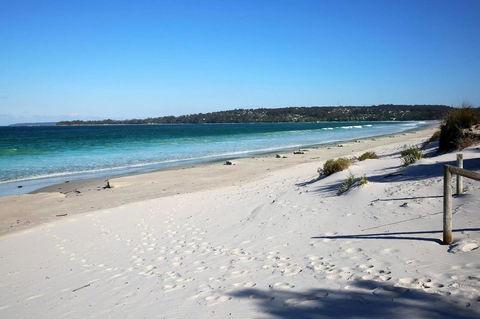 Jervis Bay Beach Shack I Pet Friendly - Tourism Townsville 17