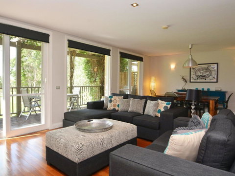 Villa 3br Margarita Villa Located Within Cypress Lakes Resort - Tourism Townsville 9