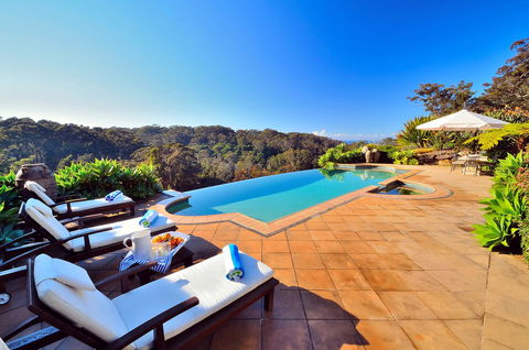 The Outlook Cabana - Tourism Townsville 12