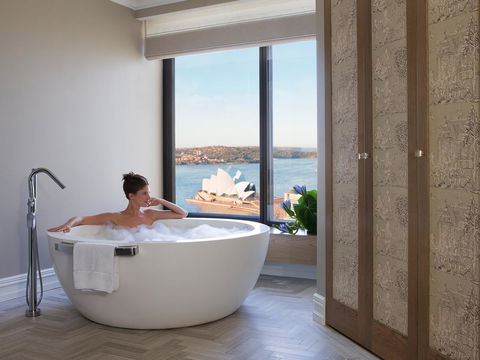 Four Seasons Hotel Sydney - Tourism Townsville 39