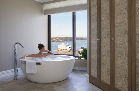 Four Seasons Hotel Sydney - Tourism Townsville 35