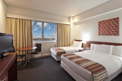Macleay Hotel - Tourism Townsville 8