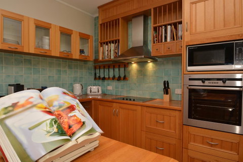 JE Guesthouse, Central To All The Hunter Valley Has To Offer - Tourism Townsville 14