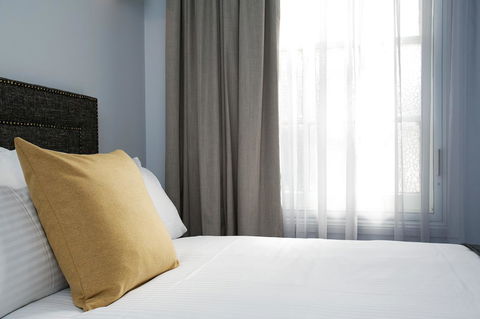 The Lucky Hotel - Tourism Townsville 33