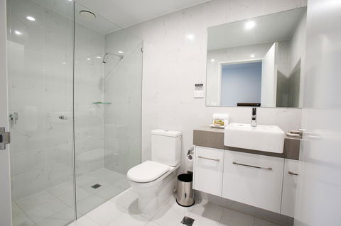 The Lucky Hotel - Tourism Townsville 22