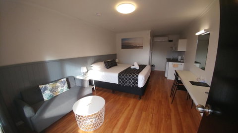 Eden Motel - Tourism Townsville 0