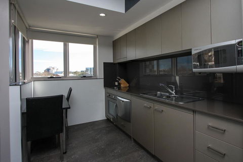 Honeysuckle Executive Apartments - Tourism Townsville 21
