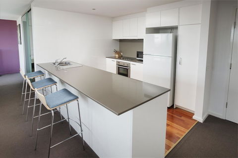 Honeysuckle Executive Apartments - Tourism Townsville 42
