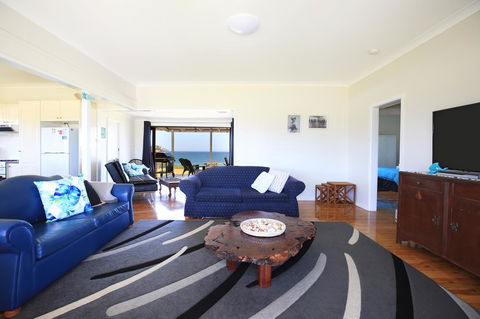 Glory @ Culburra - Absolute Beachfront - Pet & Family Friendly - Tourism Townsville 2