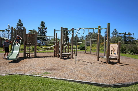 Glory @ Culburra - Absolute Beachfront - Pet & Family Friendly - Tourism Townsville 23