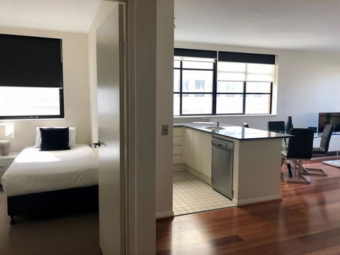 Wyndel Apartments - Apex North Sydney - Tourism Townsville 7