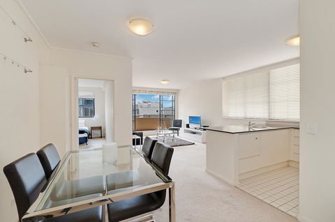 Wyndel Apartments - Apex North Sydney - Tourism Townsville 4
