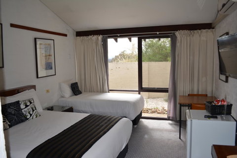 The Apple Inn - Tourism Townsville 32