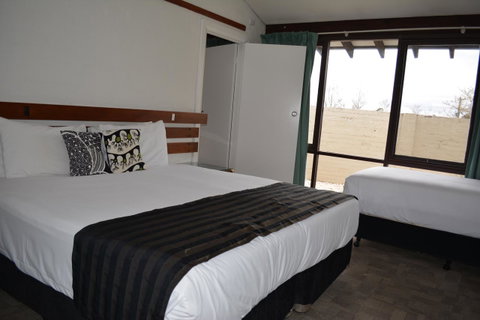 The Apple Inn - Tourism Townsville 14