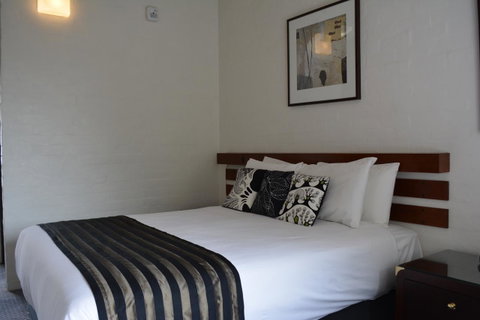 The Apple Inn - Tourism Townsville 31