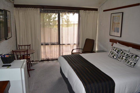 The Apple Inn - Tourism Townsville 29