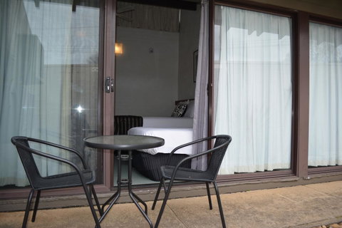 The Apple Inn - Tourism Townsville 9