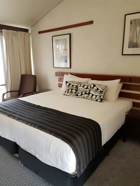 The Apple Inn - Tourism Townsville 35